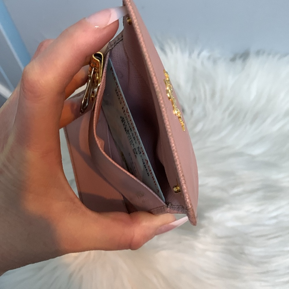 Authentic Prada pink key and card holder only 2 hooks - Picture 13 of 17